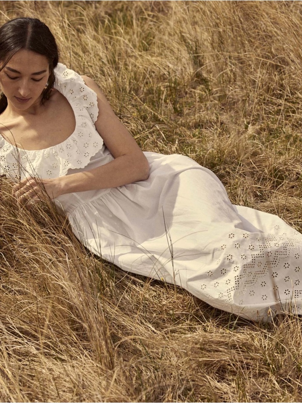 Doen Liesel dress eyelet Ruffle Midi Dress in White - Picture 2 of 2